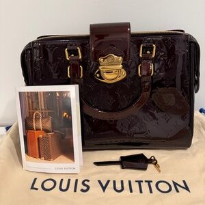 Authentic Louis Vuitton Amarante Monogram Vernis Melrose bag - never used - with